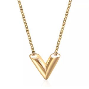 🤩 Fashion Necklace